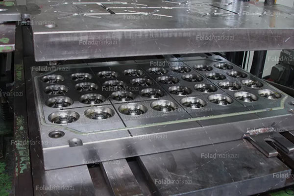 قالب سازی پلاستیک